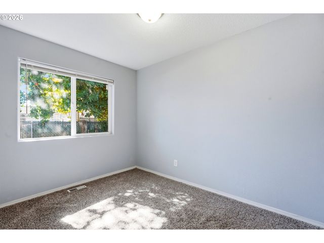 879 Sw JUNCTION Pl, Gresham, OR 97080