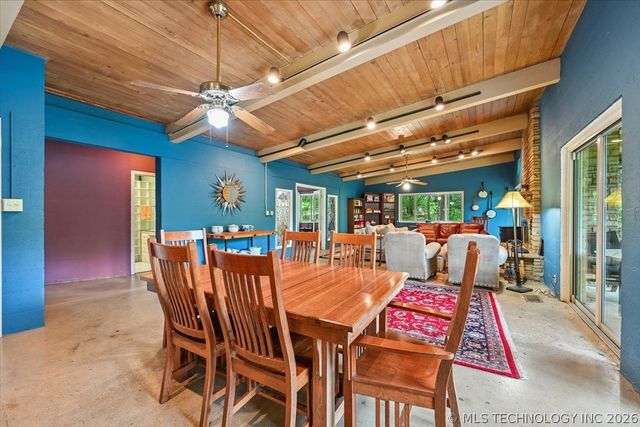 494 Cedar Boulevard, Locust Grove, OK 74352