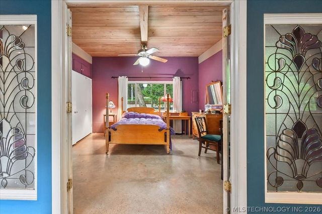494 Cedar Boulevard, Locust Grove, OK 74352