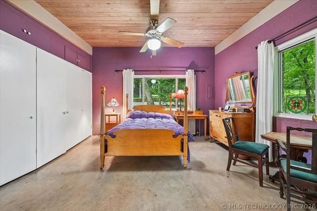 494 Cedar Boulevard, Locust Grove, OK 74352