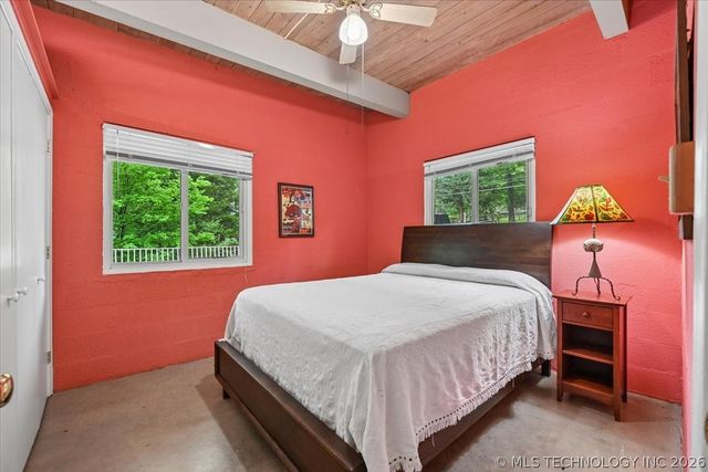 494 Cedar Boulevard, Locust Grove, OK 74352