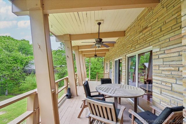 494 Cedar Boulevard, Locust Grove, OK 74352