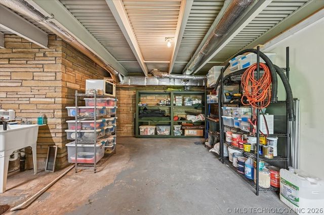 494 Cedar Boulevard, Locust Grove, OK 74352