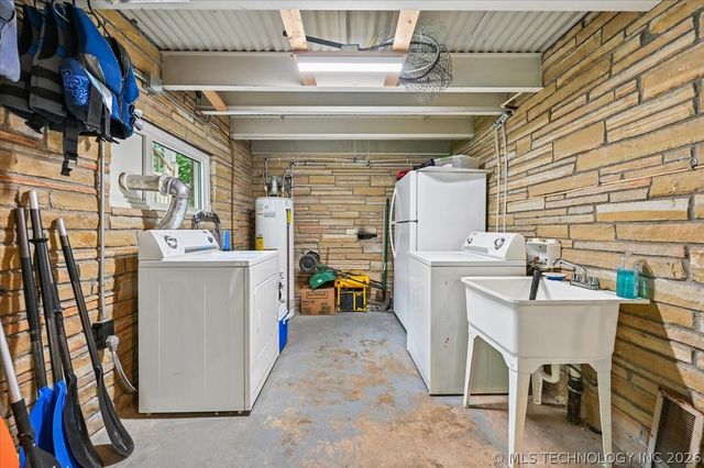 494 Cedar Boulevard, Locust Grove, OK 74352