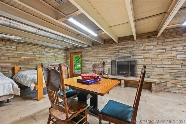 494 Cedar Boulevard, Locust Grove, OK 74352