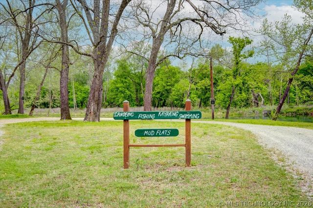 494 Cedar Boulevard, Locust Grove, OK 74352