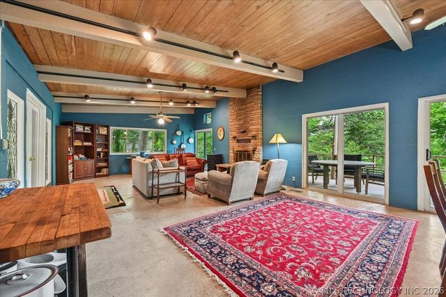 494 Cedar Boulevard, Locust Grove, OK 74352