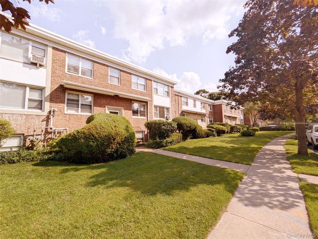22 Keogh Lane 1A, New Rochelle, NY 10805