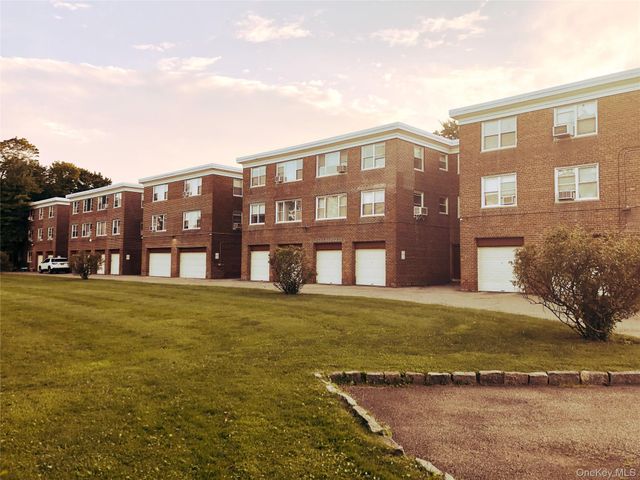 22 Keogh Lane 1A, New Rochelle, NY 10805