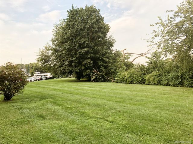 22 Keogh Lane 1A, New Rochelle, NY 10805