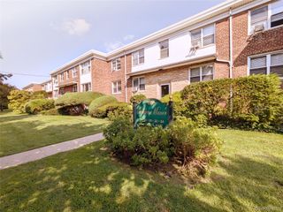 22 Keogh Lane 1A, New Rochelle, NY 10805