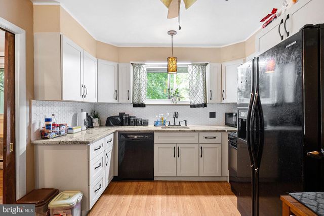 6348 HENRY AVE, Philadelphia, PA 19128