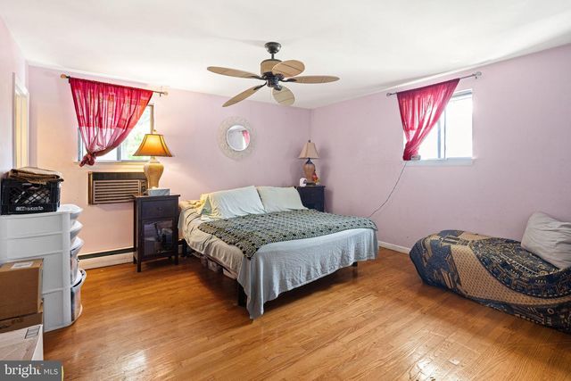 6348 HENRY AVE, Philadelphia, PA 19128
