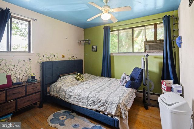 6348 HENRY AVE, Philadelphia, PA 19128