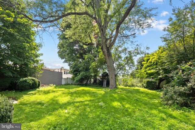 6348 HENRY AVE, Philadelphia, PA 19128