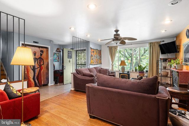 6348 HENRY AVE, Philadelphia, PA 19128