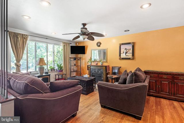 6348 HENRY AVE, Philadelphia, PA 19128