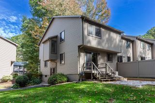 38 Conestoga Way Street, Glastonbury, CT 06033