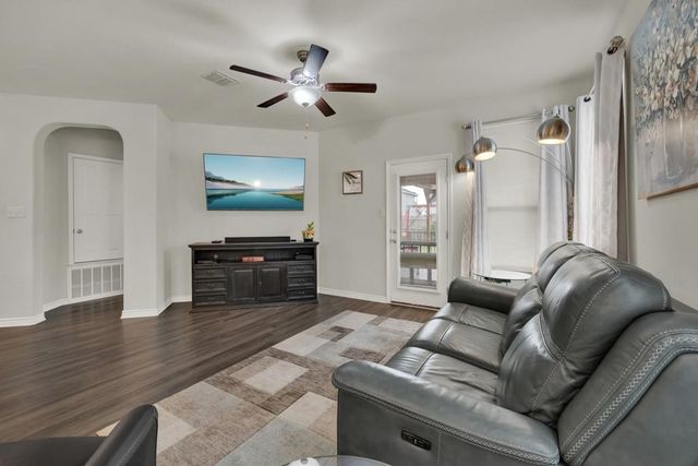 4555 Legend Trail, New Braunfels, TX 78130