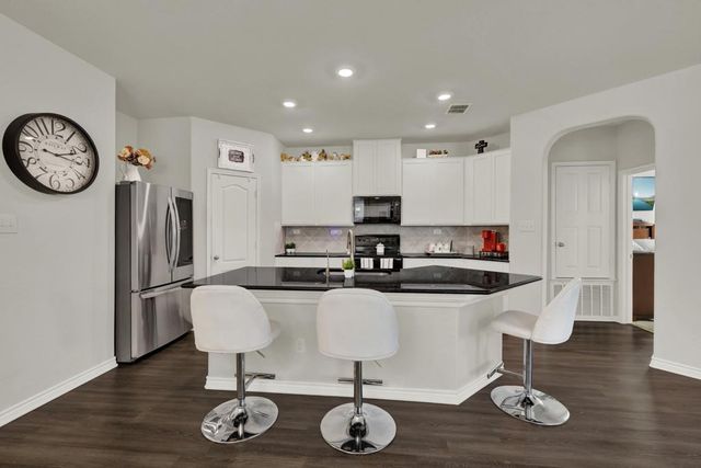 4555 Legend Trail, New Braunfels, TX 78130