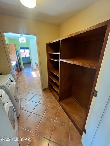 7641 E Palma Street, Tucson, AZ 85710