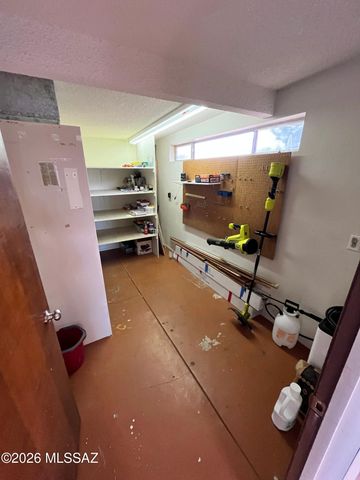 7641 E Palma Street, Tucson, AZ 85710