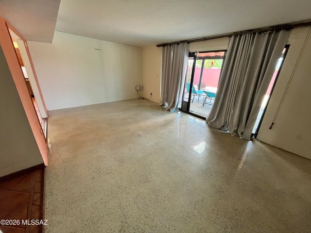 7641 E Palma Street, Tucson, AZ 85710