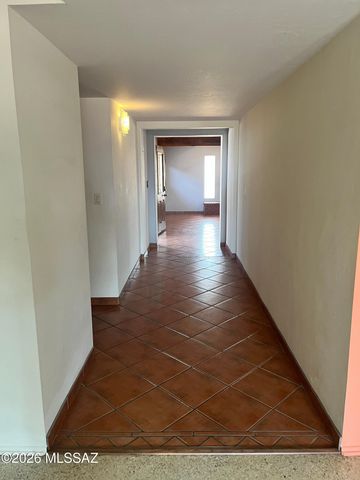 7641 E Palma Street, Tucson, AZ 85710