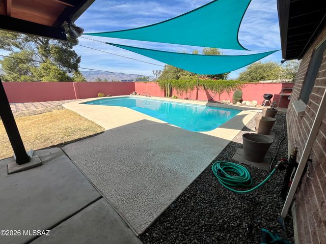 7641 E Palma Street, Tucson, AZ 85710