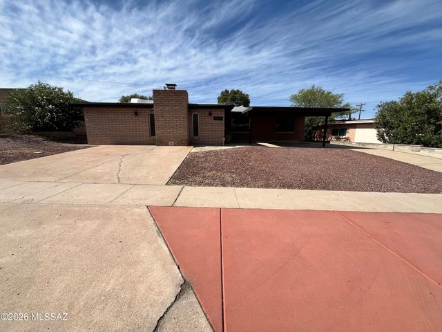 7641 E Palma Street, Tucson, AZ 85710