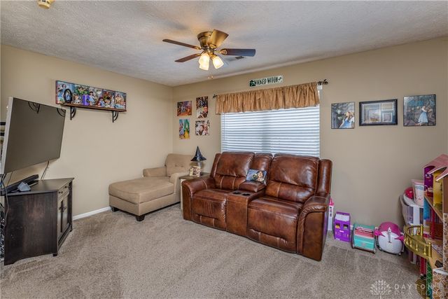 320 Sagebrush Drive, Englewood, OH 45315