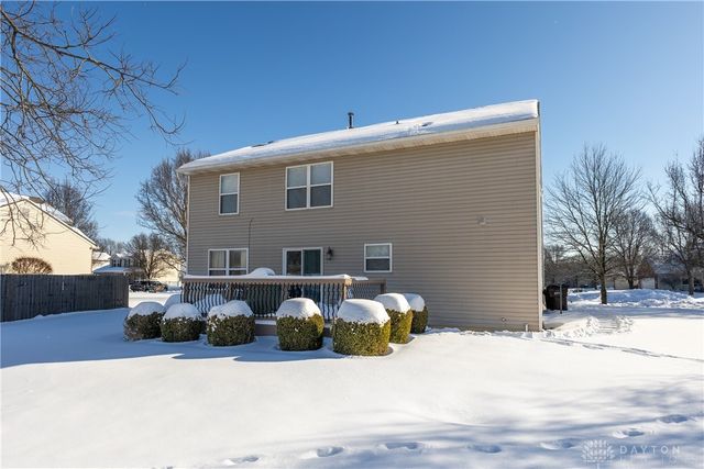 320 Sagebrush Drive, Englewood, OH 45315