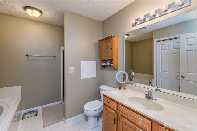 320 Sagebrush Drive, Englewood, OH 45315