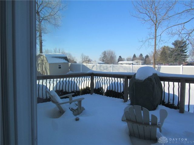 320 Sagebrush Drive, Englewood, OH 45315