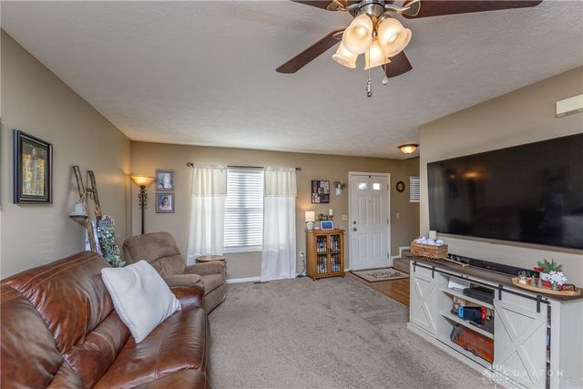 320 Sagebrush Drive, Englewood, OH 45315