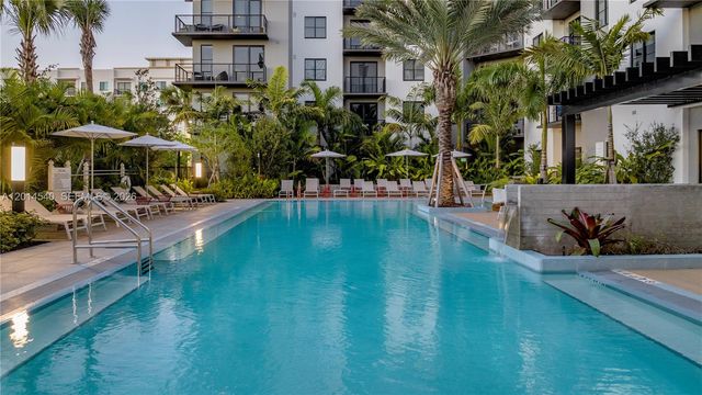 6970 SW 40th St 224, Miami, FL 33155