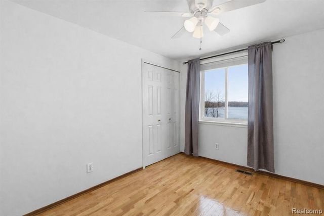 11427 Messmore, Utica, MI 48317