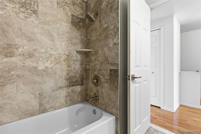 11427 Messmore, Utica, MI 48317