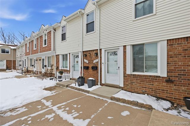 11427 Messmore, Utica, MI 48317