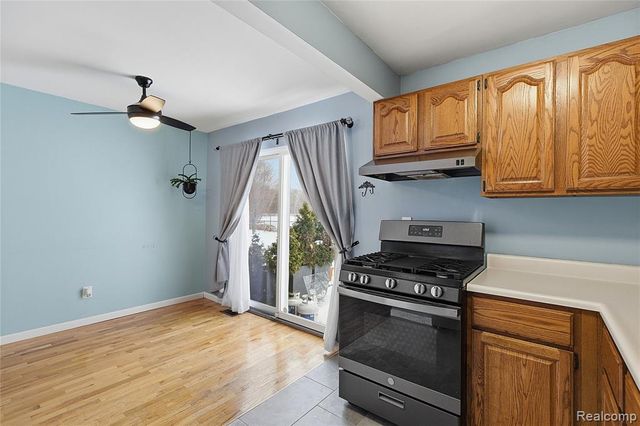 11427 Messmore, Utica, MI 48317