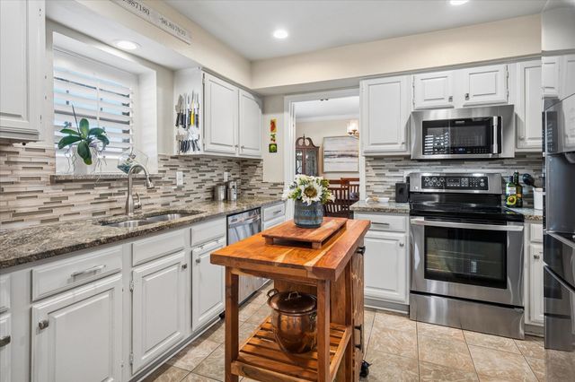 2726 Oak Trail, Carrollton, TX 75007