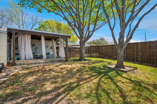 2726 Oak Trail, Carrollton, TX 75007