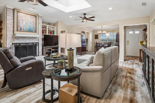 2726 Oak Trail, Carrollton, TX 75007