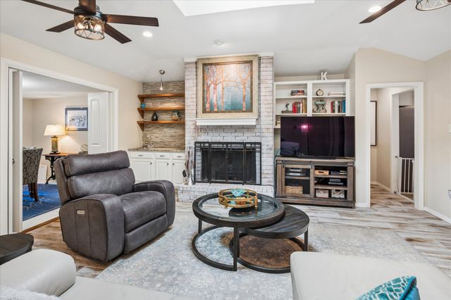 2726 Oak Trail, Carrollton, TX 75007