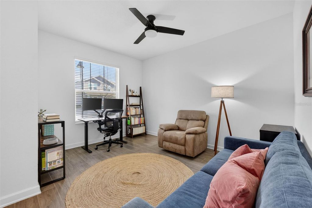 Image 7 of property listing at 11806 LANGUAGE WAY, Orlando, FL 32832