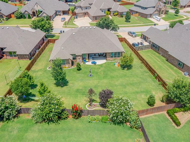 1308 NW 189th Street, Edmond, OK 73012