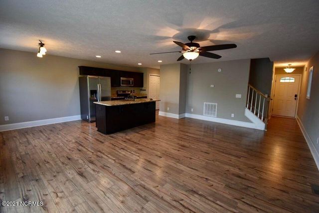 274 N Saylor Street, Southern Pines, NC 28387