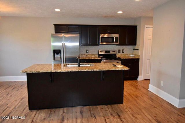 274 N Saylor Street, Southern Pines, NC 28387