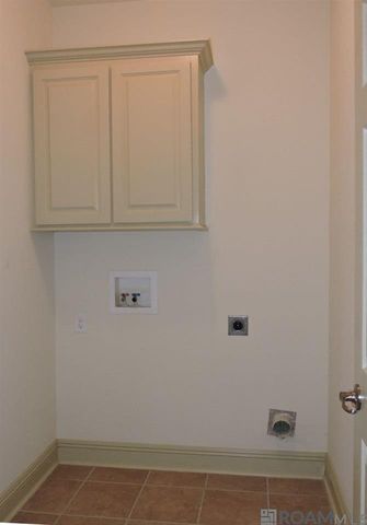 10125 Montrachet Dr, Baton Rouge, LA 70817