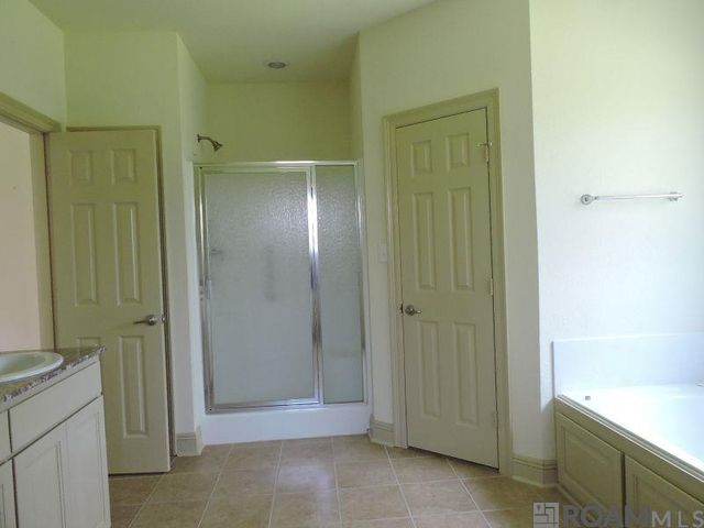 10125 Montrachet Dr, Baton Rouge, LA 70817